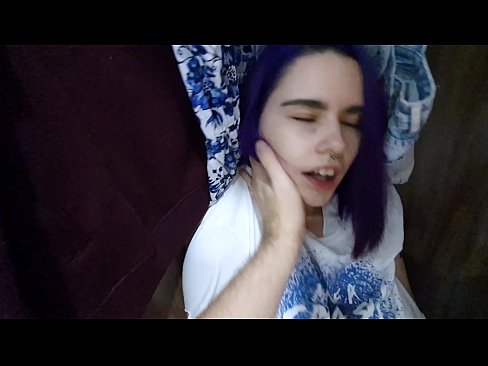 ❤️ 押し入れの中の姉ちゃんを発見し、イクのを手伝う ️  at us ❌️